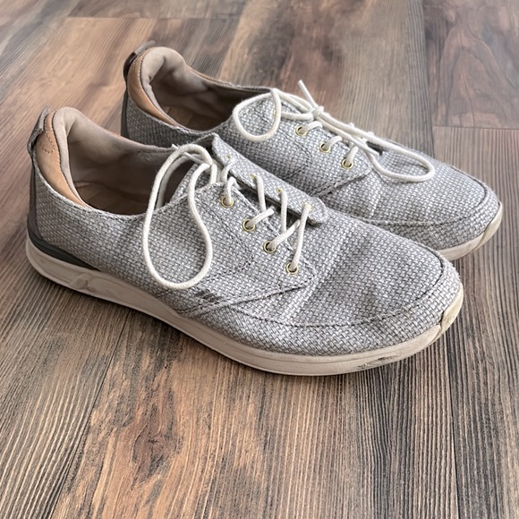 Reef Rover Sneaker - Picture 1 of 6